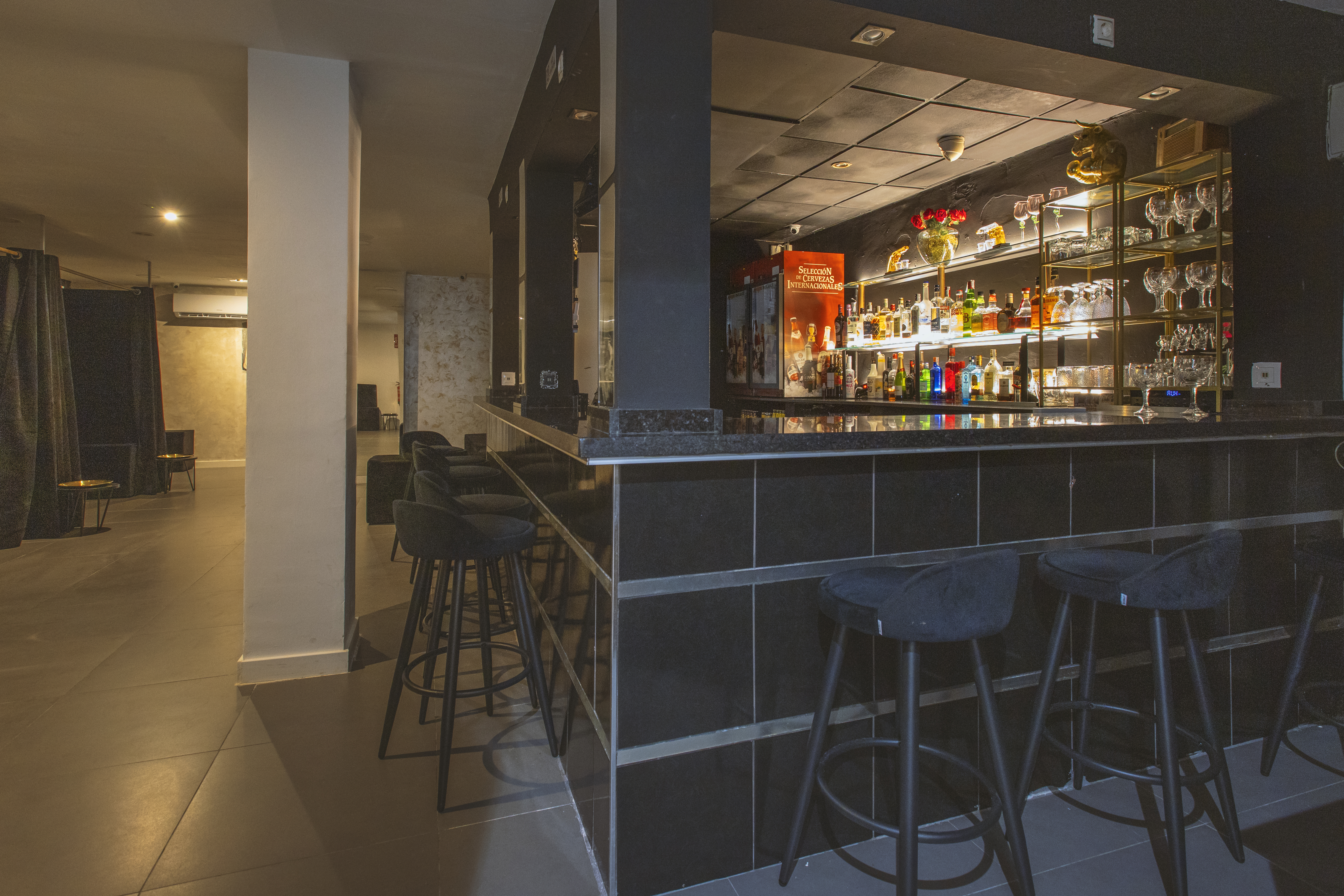 Eclipse Cocktail Bar